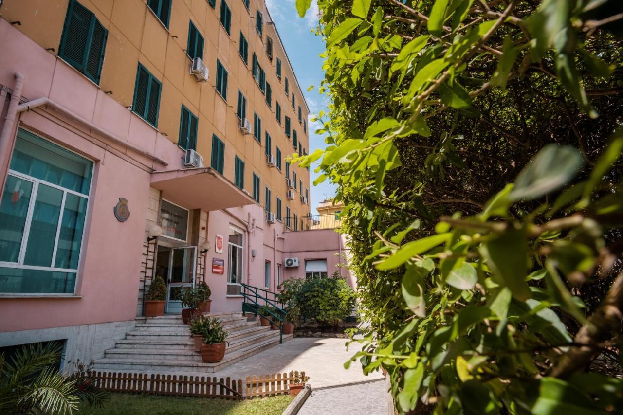 Foresteria Esercito Della Salvezza Hostal *